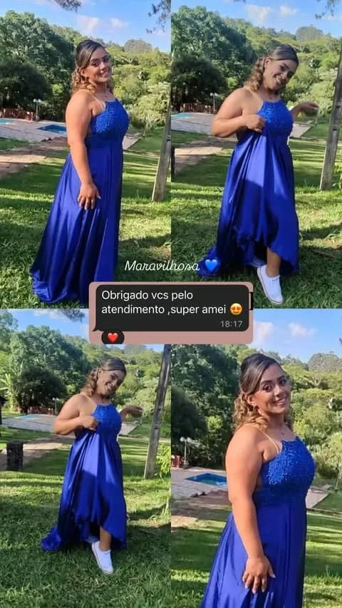 Duas clientes com vestidos azul royal ao ar livre. Mensagem: Obrigado pelo atendimento, super amei.